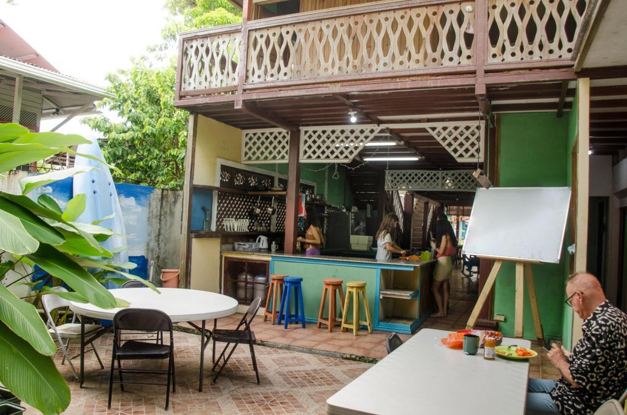 Spanish By The Sea - Bocas Bocas del Toro Exterior photo