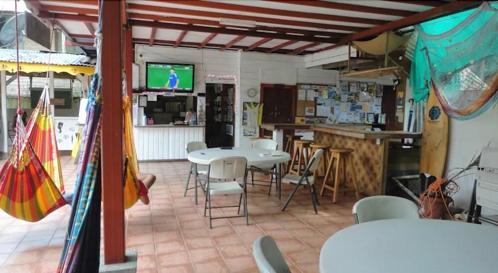 Spanish By The Sea - Bocas Hostel Bocas del Toro Exterior photo